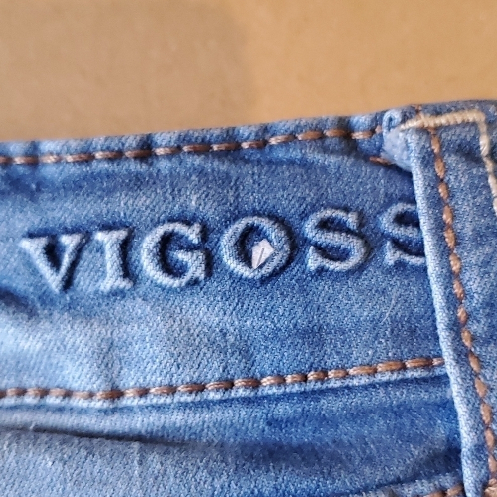 Vigoss The Jagger bermuda girls embellished denim shorts. Preowned size 12 - Picture 7 of 10